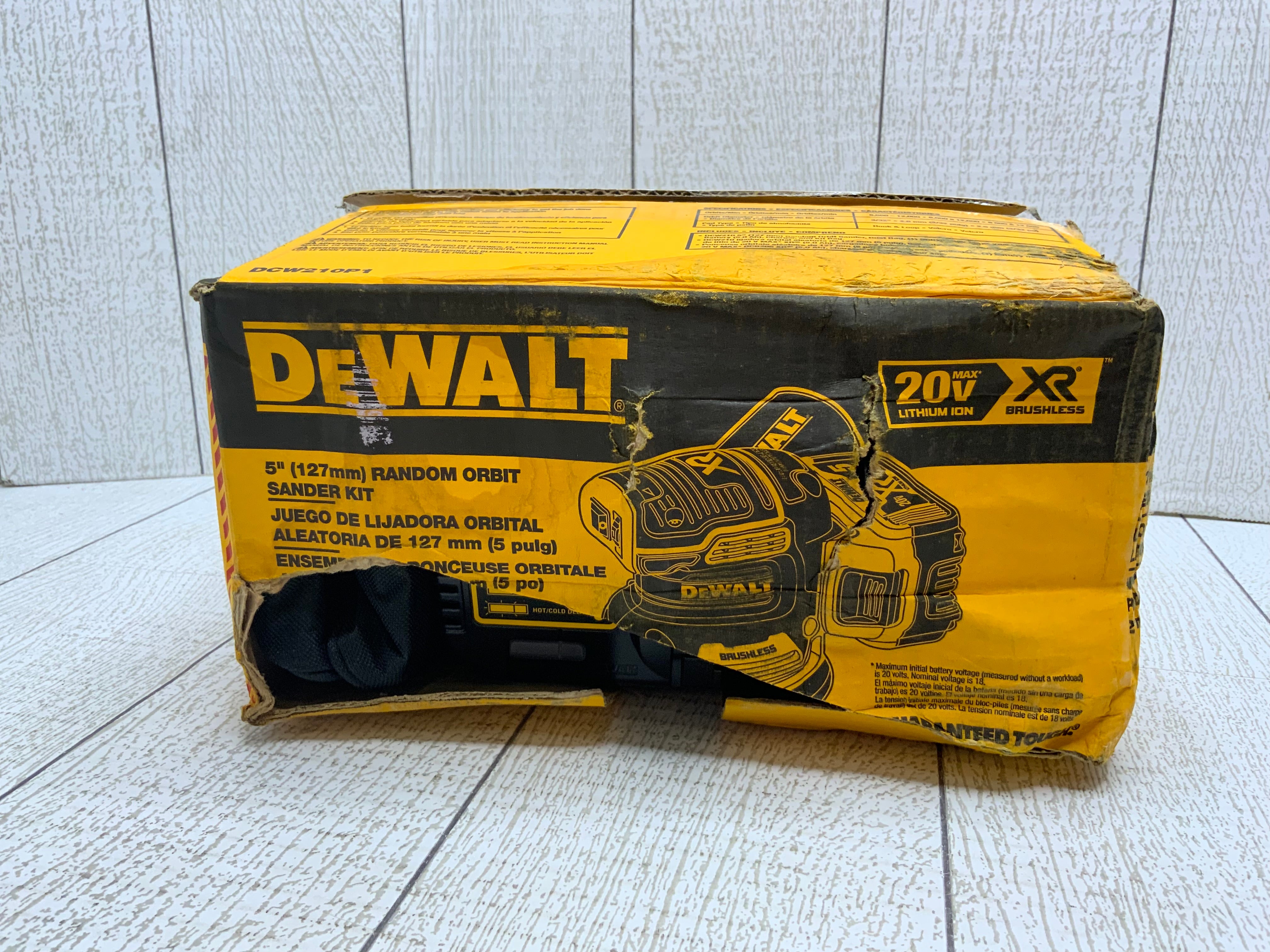DEWALT 20V MAX Random Orbital Sander Kit (DCW210P1) (8029147332846)